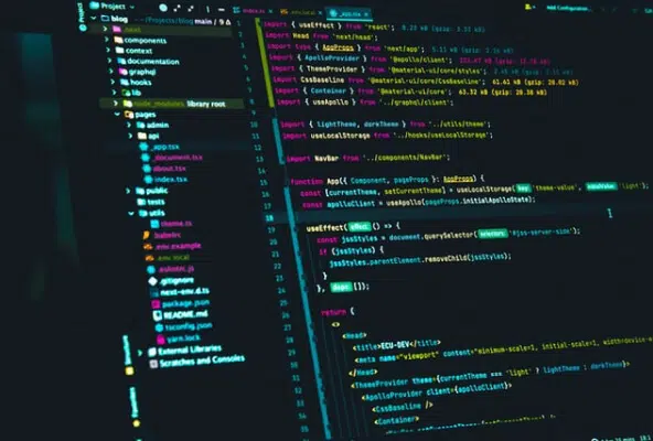 Python vs C++: Which Should You Learn?